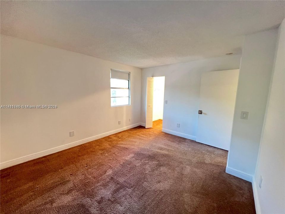 For Rent: $1,650 (1 beds, 1 baths, 785 Square Feet)