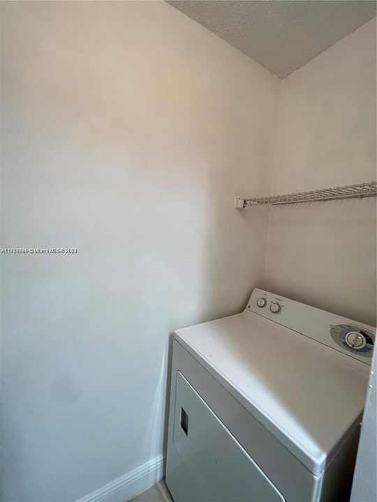 For Rent: $1,650 (1 beds, 1 baths, 785 Square Feet)