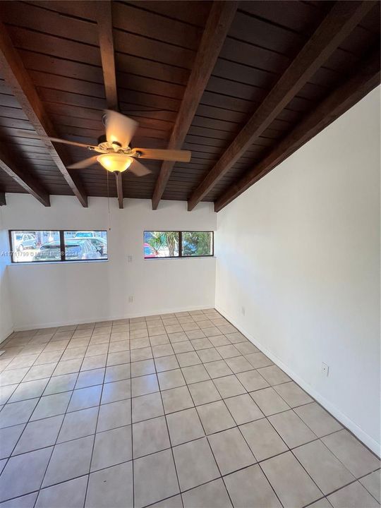 For Rent: $3,050 (3 beds, 2 baths, 1378 Square Feet)