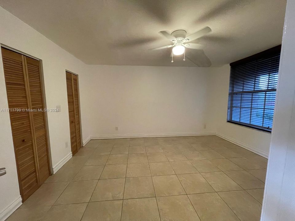 For Rent: $3,050 (3 beds, 2 baths, 1378 Square Feet)