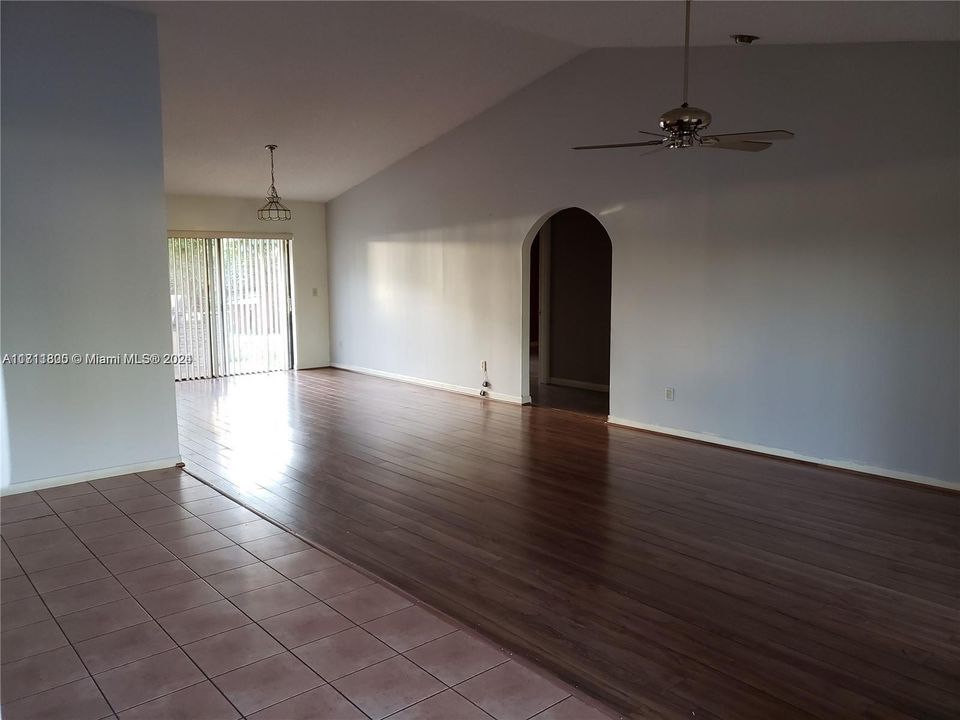 For Rent: $3,500 (3 beds, 2 baths, 2313 Square Feet)