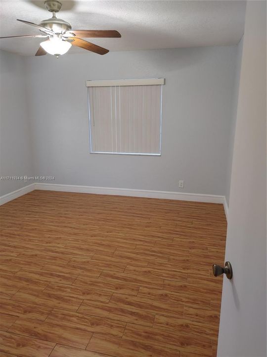 For Rent: $2,400 (3 beds, 2 baths, 1262 Square Feet)