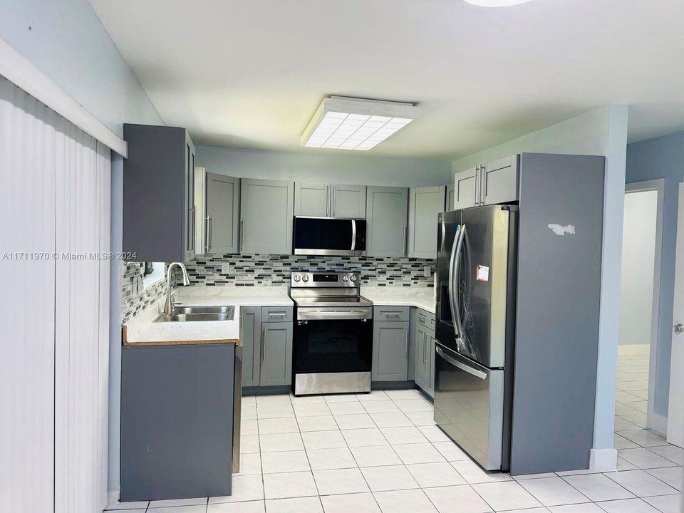 For Sale: $470,000 (3 beds, 1 baths, 0 Square Feet)