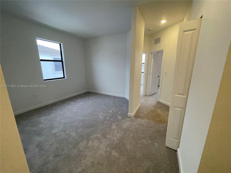 For Rent: $3,100 (3 beds, 2 baths, 0 Square Feet)