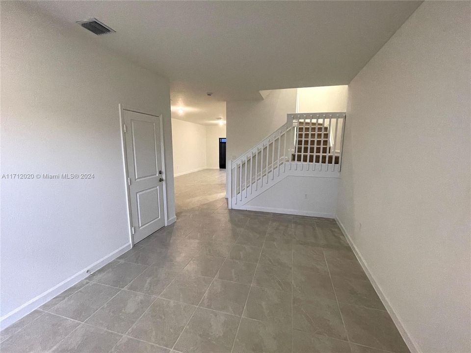 For Rent: $2,850 (3 beds, 2 baths, 0 Square Feet)