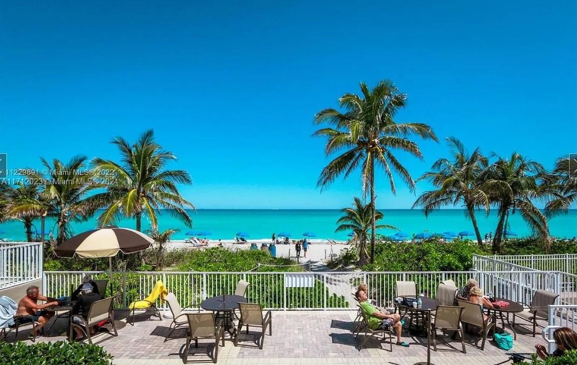 pool deck area right on the beach and sand..WOW