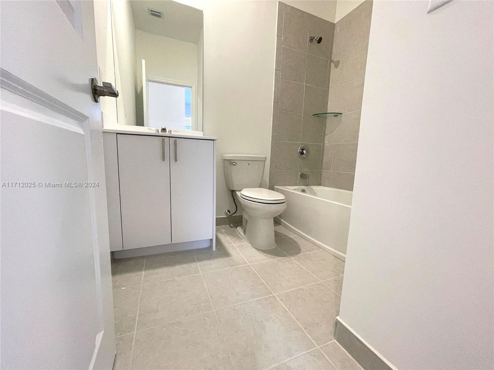 For Rent: $3,100 (3 beds, 2 baths, 0 Square Feet)