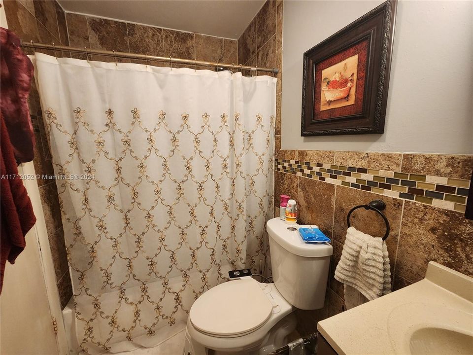 For Sale: $329,000 (2 beds, 1 baths, 1152 Square Feet)