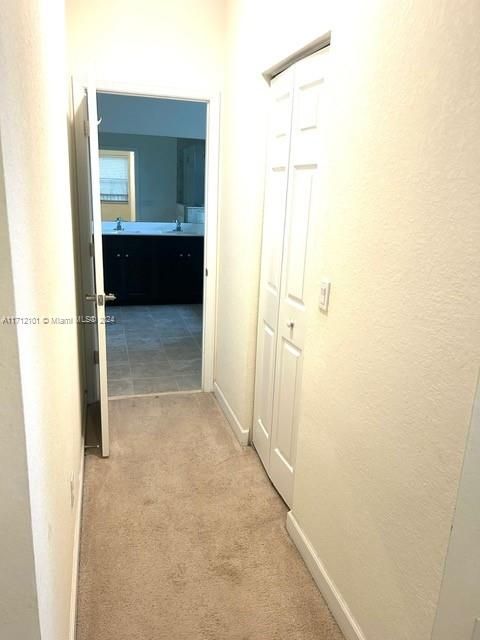 For Rent: $3,900 (4 beds, 3 baths, 1892 Square Feet)