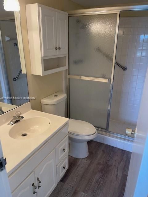 For Rent: $1,950 (2 beds, 2 baths, 1000 Square Feet)