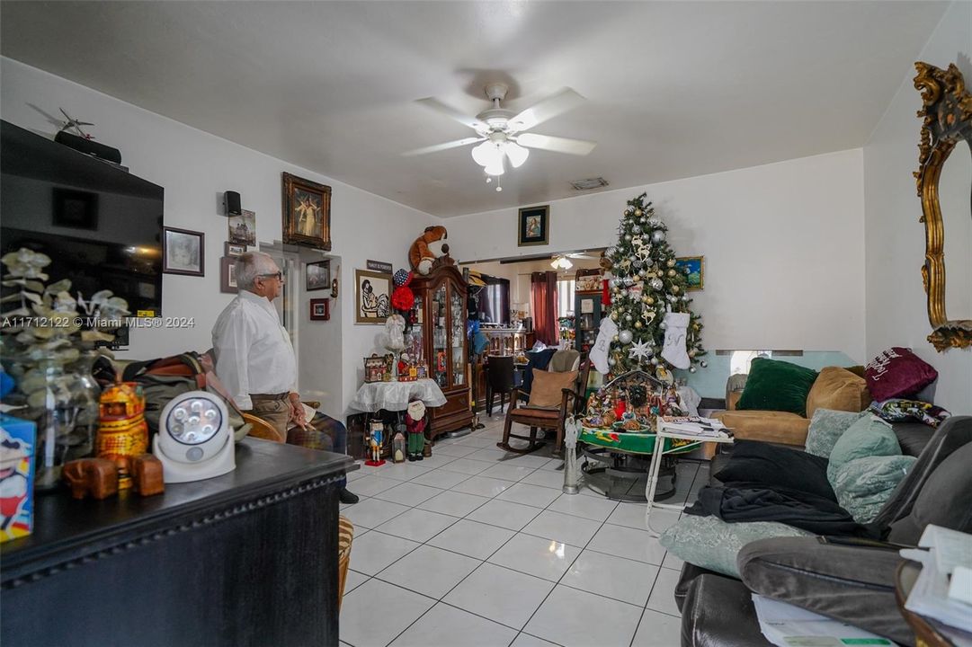 For Sale: $950,000 (0 beds, 0 baths, 1830 Square Feet)