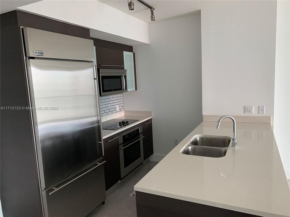 En Venta: $528,000 (1 camas, 1 baños, 738 Pies cuadrados)