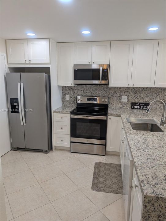 For Rent: $2,300 (2 beds, 2 baths, 1168 Square Feet)