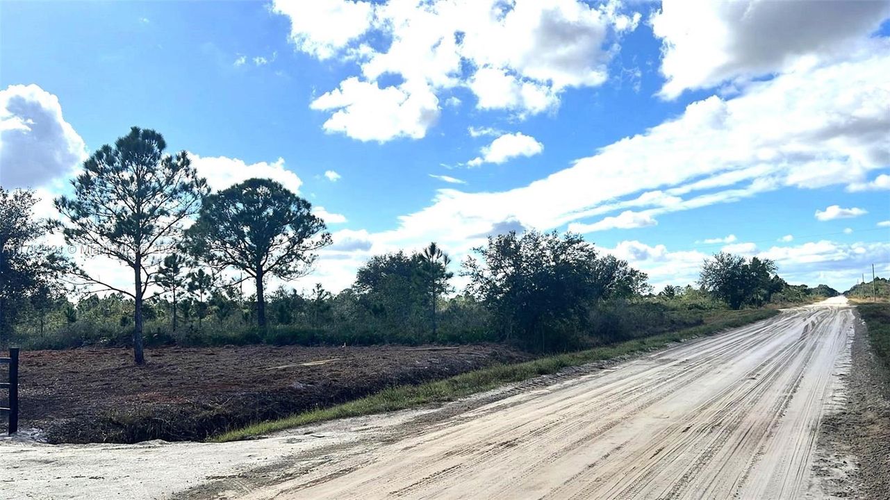 En Venta: $49,000 (1.50 acres)