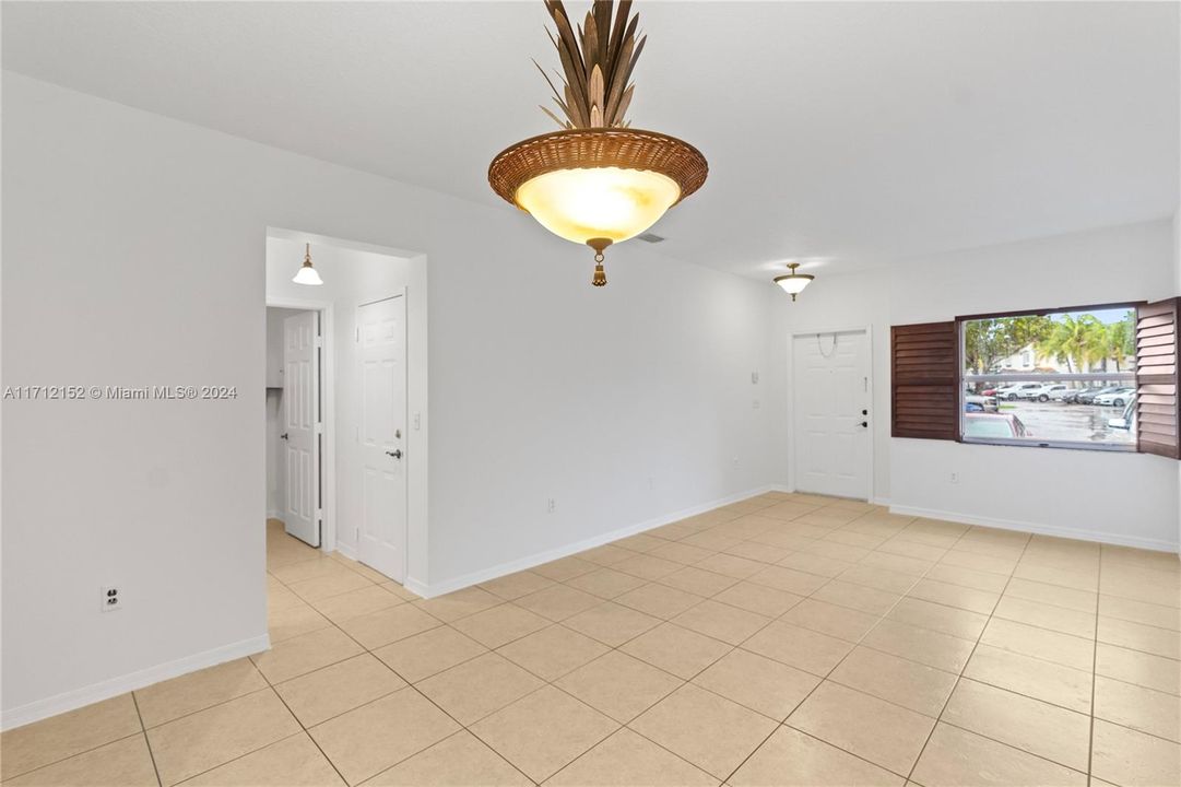 For Sale: $355,000 (4 beds, 2 baths, 1846 Square Feet)