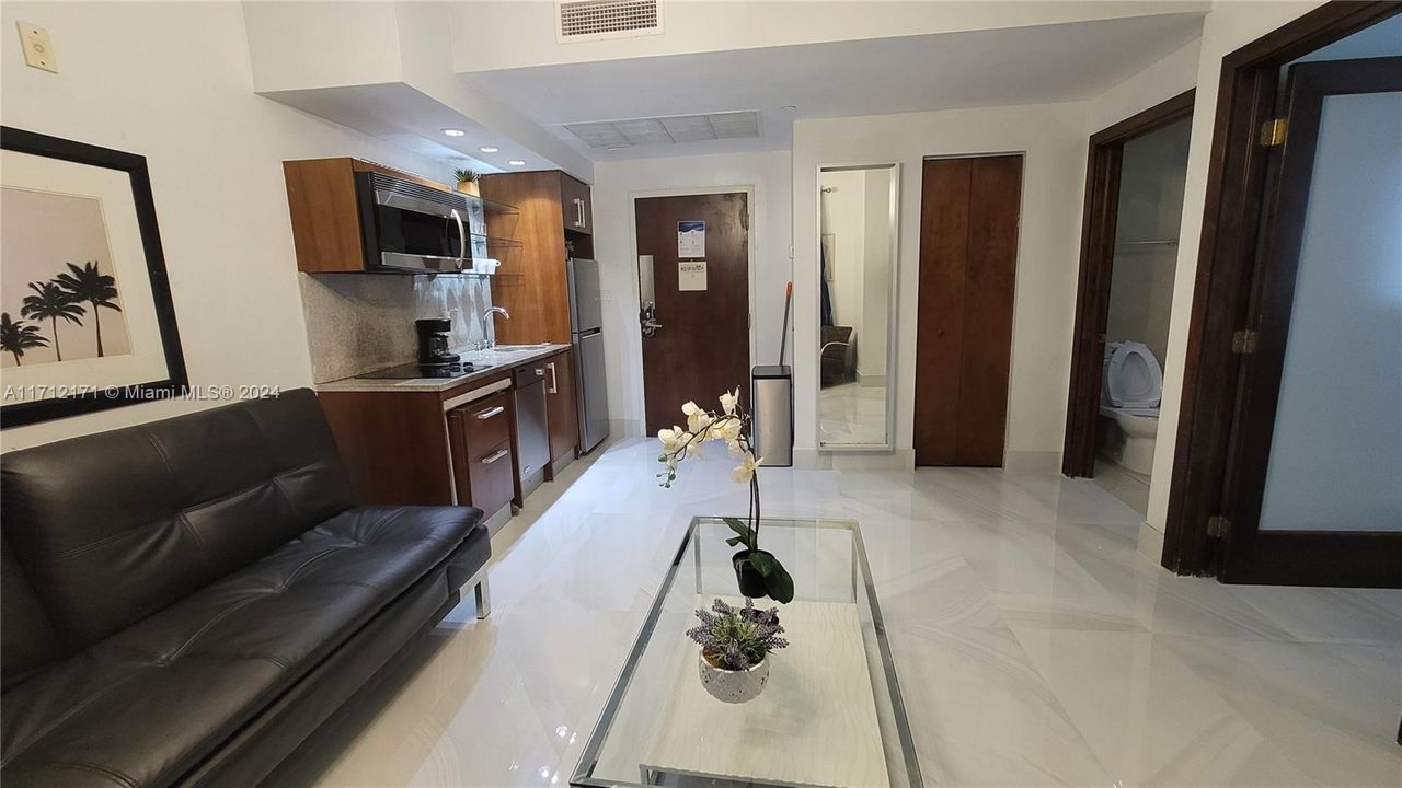 En Venta: $357,000 (1 camas, 1 baños, 395 Pies cuadrados)