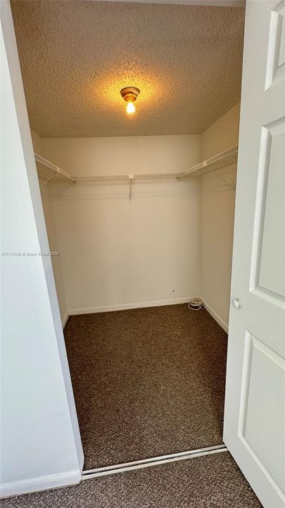 For Rent: $1,700 (2 beds, 2 baths, 1000 Square Feet)