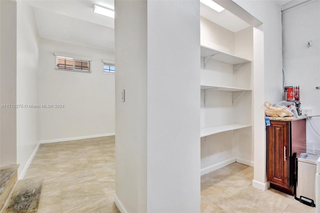 Indoor laundry room