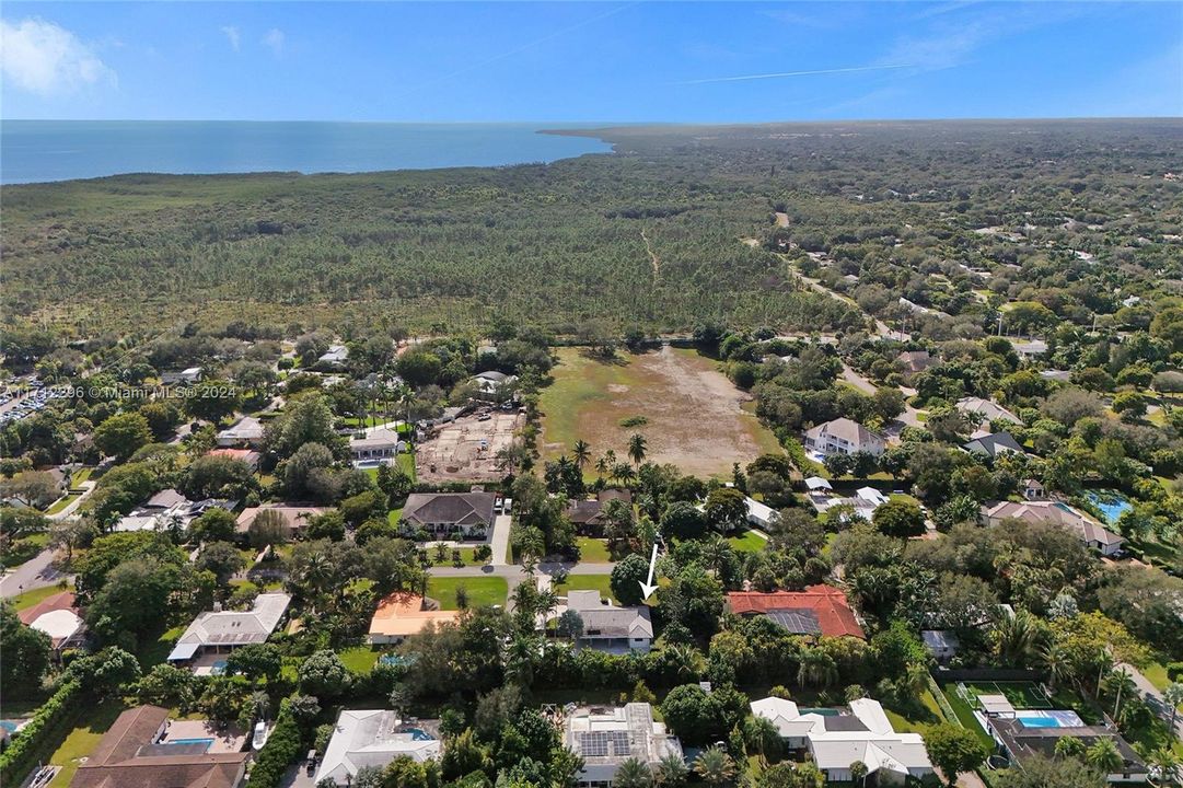 For Sale: $1,599,000 (4 beds, 2 baths, 2561 Square Feet)