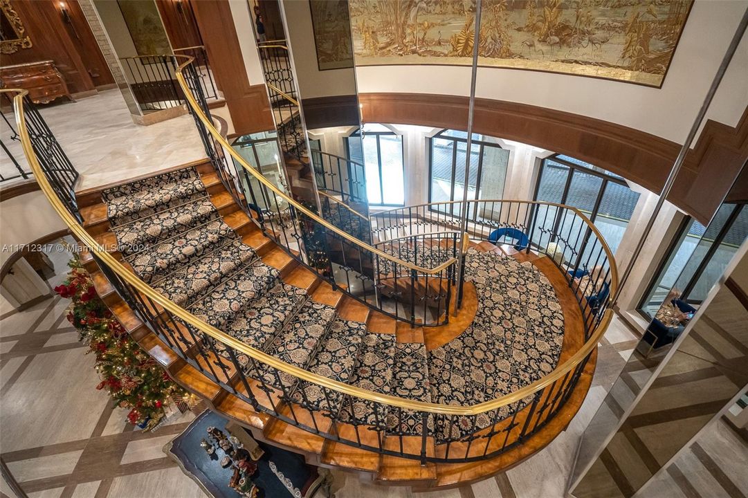 STAIRS TO LOBBY