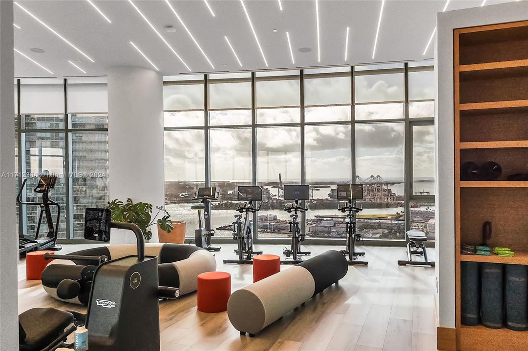 Canopy Club -26th floorprivate fitness center