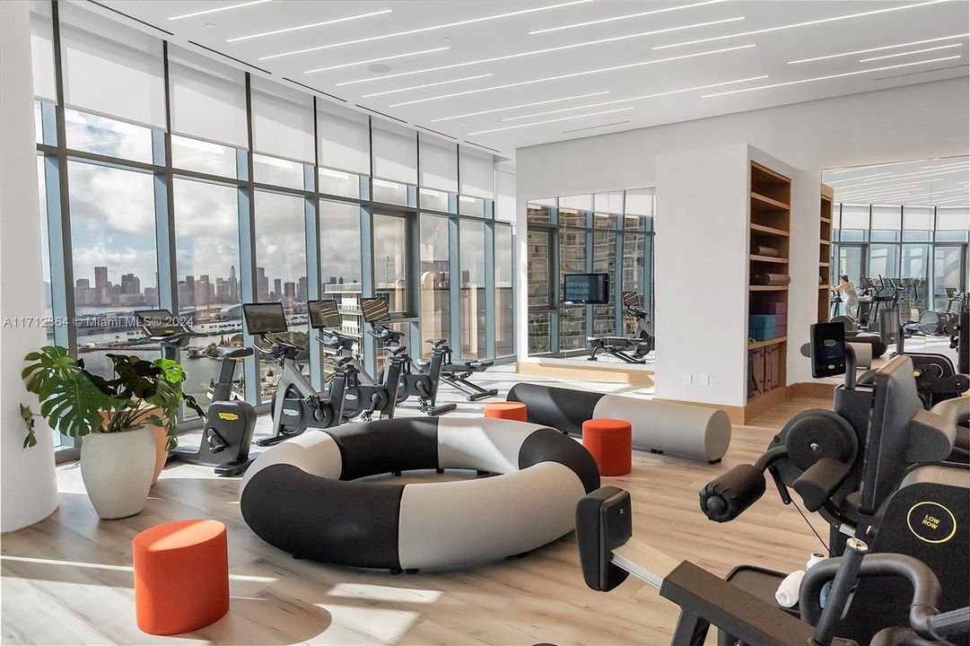 Canopy Club 26th floorprivate fitness center