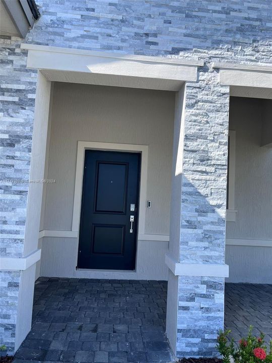 Recientemente alquilado: $4,200 (4 camas, 2 baños, 0 Pies cuadrados)