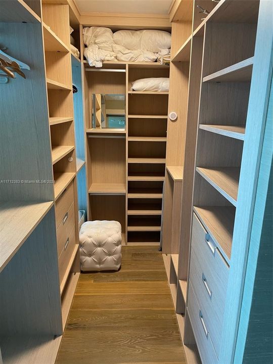 Walk-in Closet