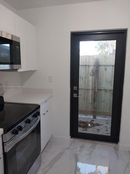 For Rent: $2,500 (2 beds, 1 baths, 0 Square Feet)