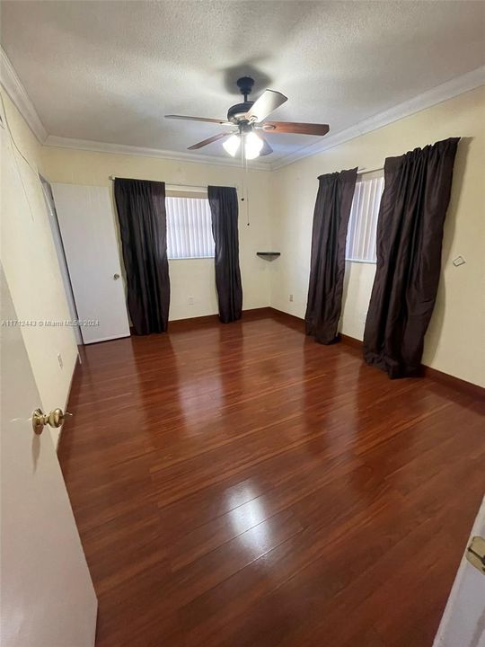 For Rent: $2,300 (2 beds, 2 baths, 817 Square Feet)