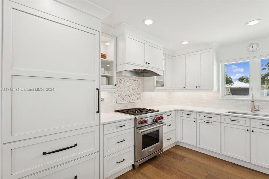 Gas range & vent to outside