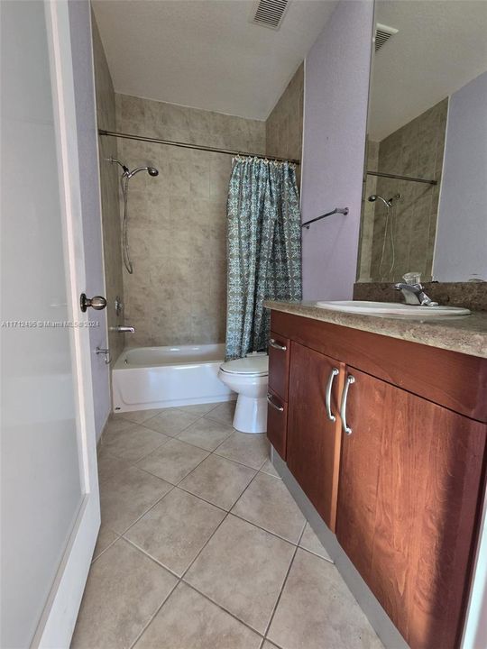 SECOND BEDROOM BATHROOM