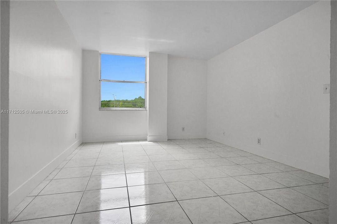 Vendido Recientemente: $193,900 (1 camas, 1 baños, 808 Pies cuadrados)