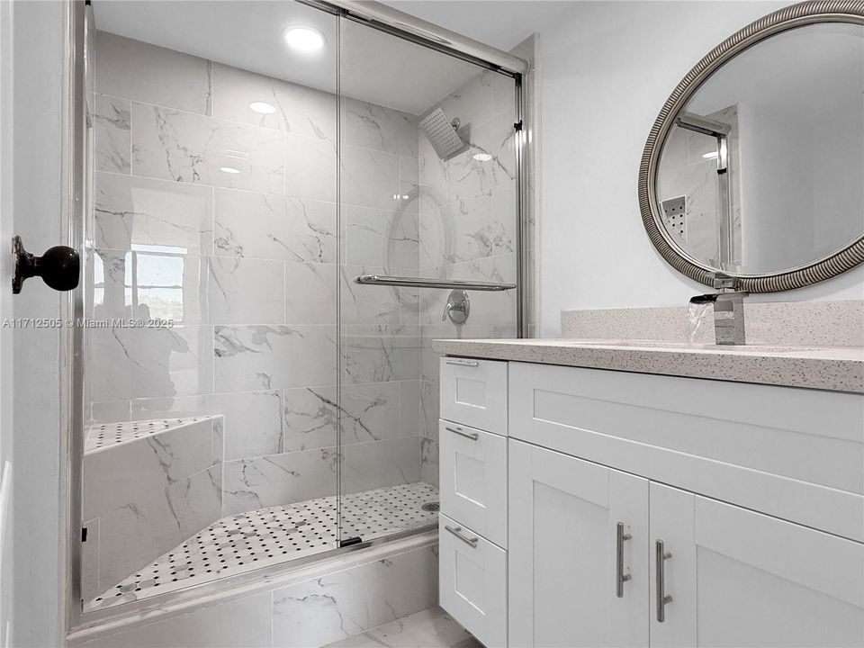 Vendido Recientemente: $193,900 (1 camas, 1 baños, 808 Pies cuadrados)