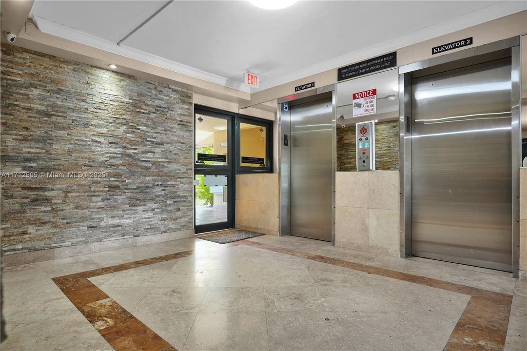 Vendido Recientemente: $193,900 (1 camas, 1 baños, 808 Pies cuadrados)