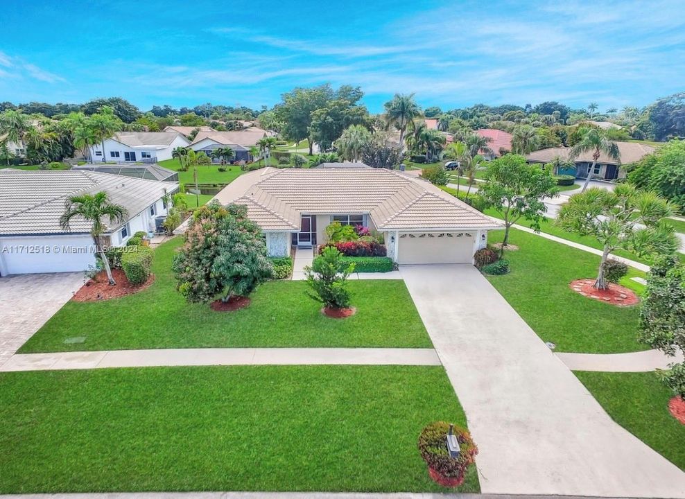 For Sale: $875,000 (3 beds, 2 baths, 2310 Square Feet)