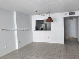 For Sale: $530,000 (1 beds, 1 baths, 654 Square Feet)