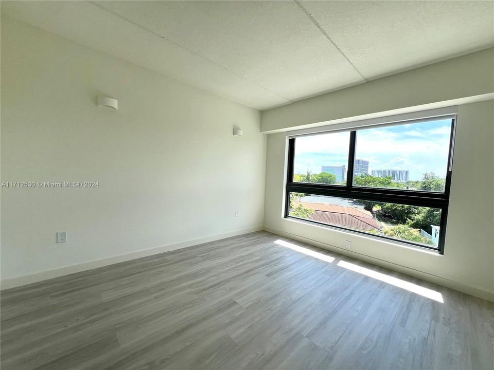 For Rent: $2,998 (2 beds, 2 baths, 1017 Square Feet)