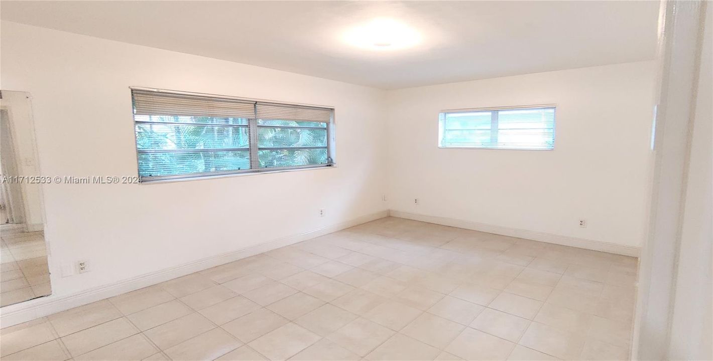 For Rent: $3,750 (2 beds, 2 baths, 1850 Square Feet)