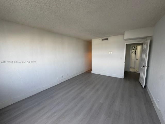 En Venta: $569,000 (2 camas, 2 baños, 1121 Pies cuadrados)