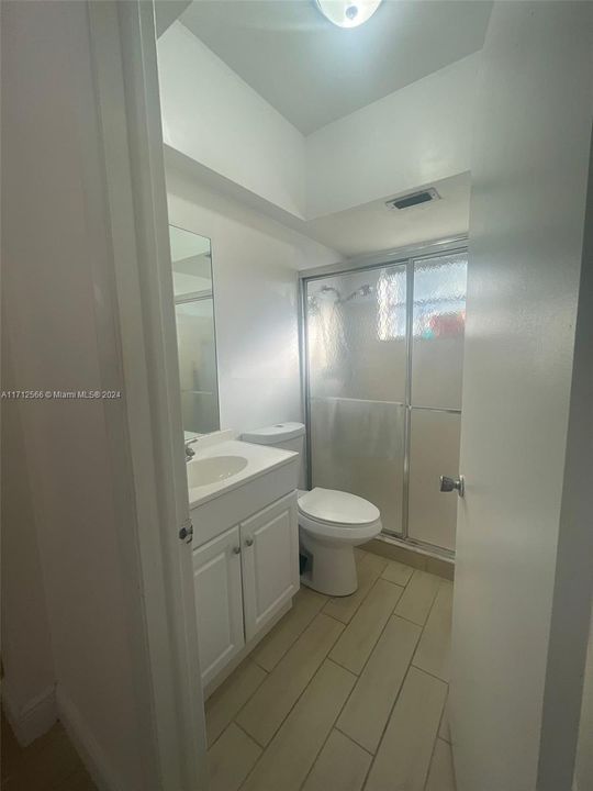 For Sale: $219,900 (2 beds, 2 baths, 1213 Square Feet)