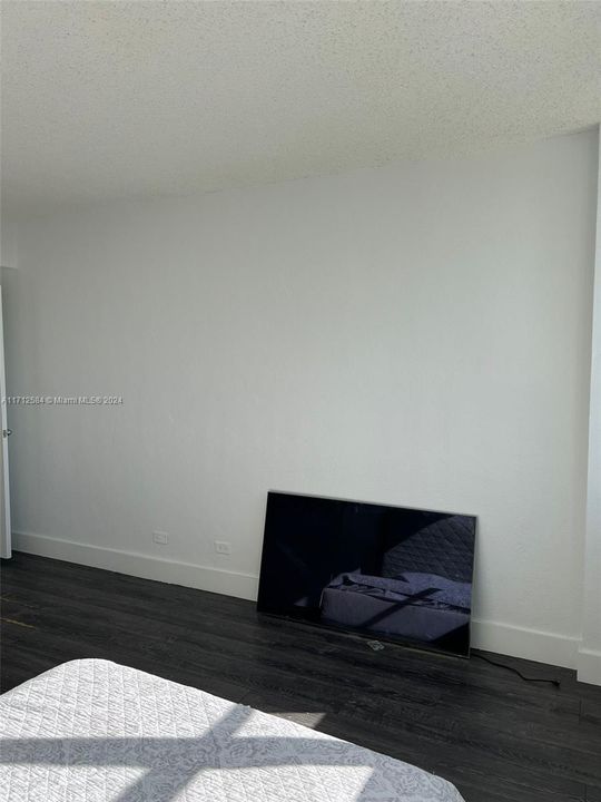 For Rent: $5,000 (2 beds, 2 baths, 1121 Square Feet)