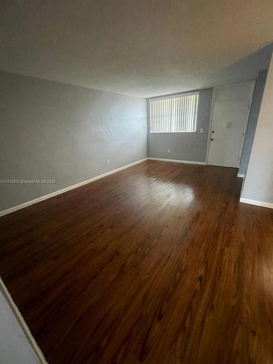 For Rent: $1,580 (1 beds, 1 baths, 617 Square Feet)