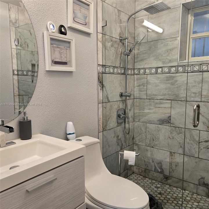 For Sale: $528,000 (2 beds, 1 baths, 1626 Square Feet)