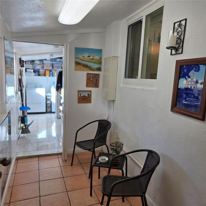 For Sale: $528,000 (2 beds, 1 baths, 1626 Square Feet)