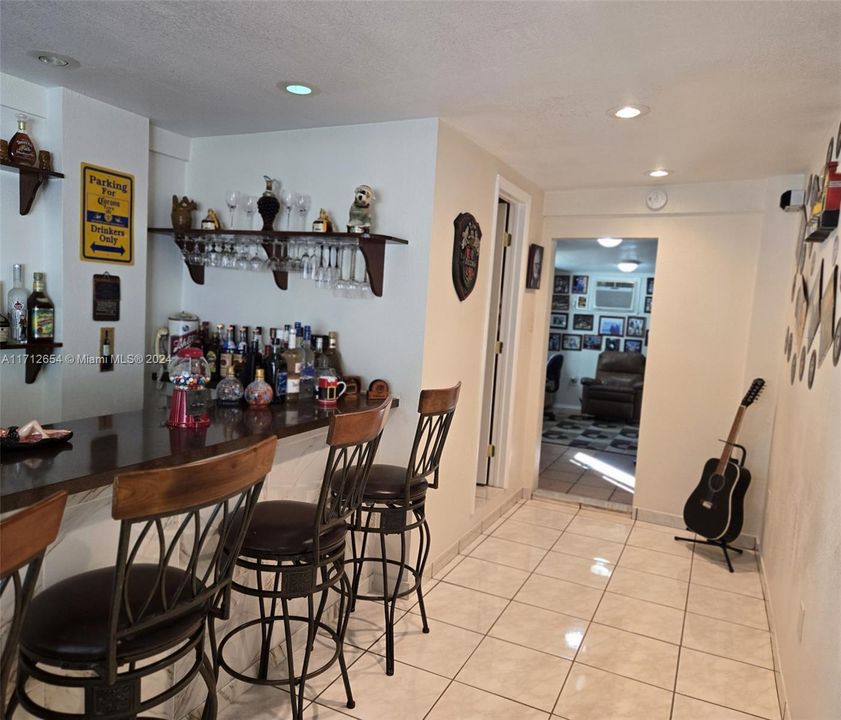 For Sale: $528,000 (2 beds, 1 baths, 1626 Square Feet)