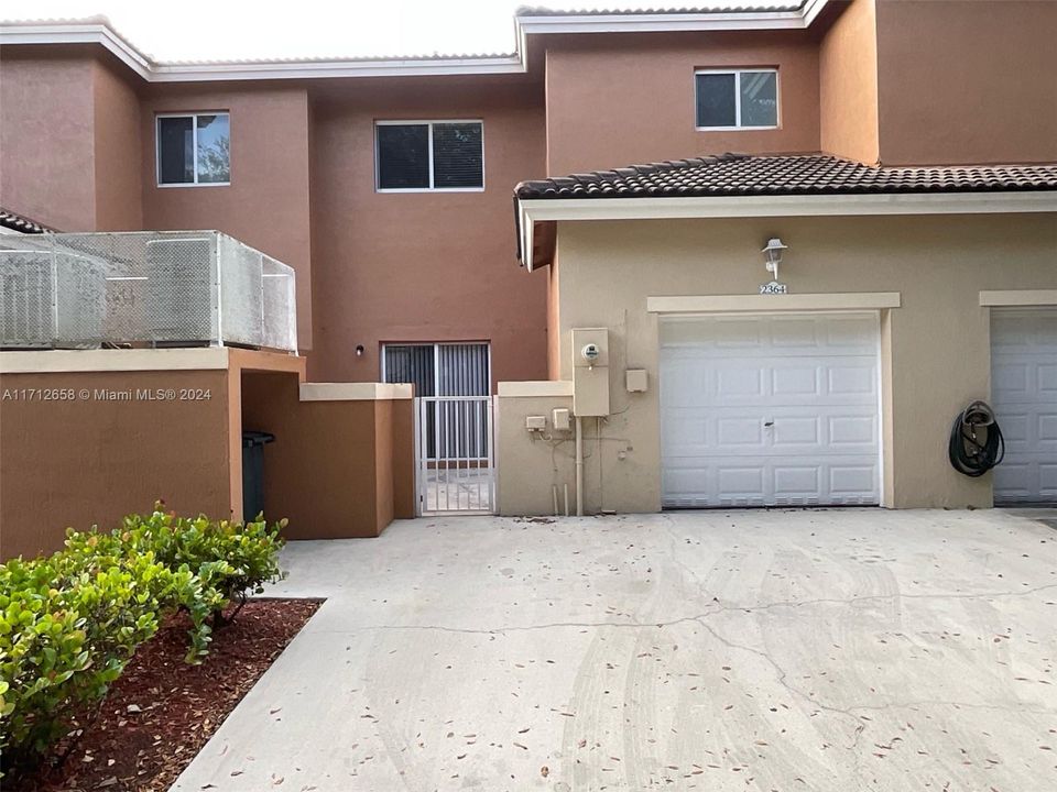 For Sale: $441,000 (4 beds, 3 baths, 2058 Square Feet)