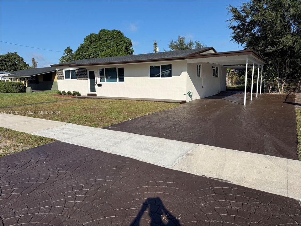 For Sale: $615,000 (3 beds, 2 baths, 1490 Square Feet)