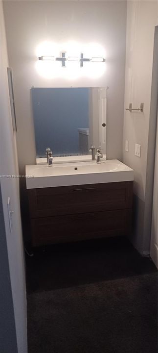 For Rent: $2,500 (2 beds, 2 baths, 1326 Square Feet)