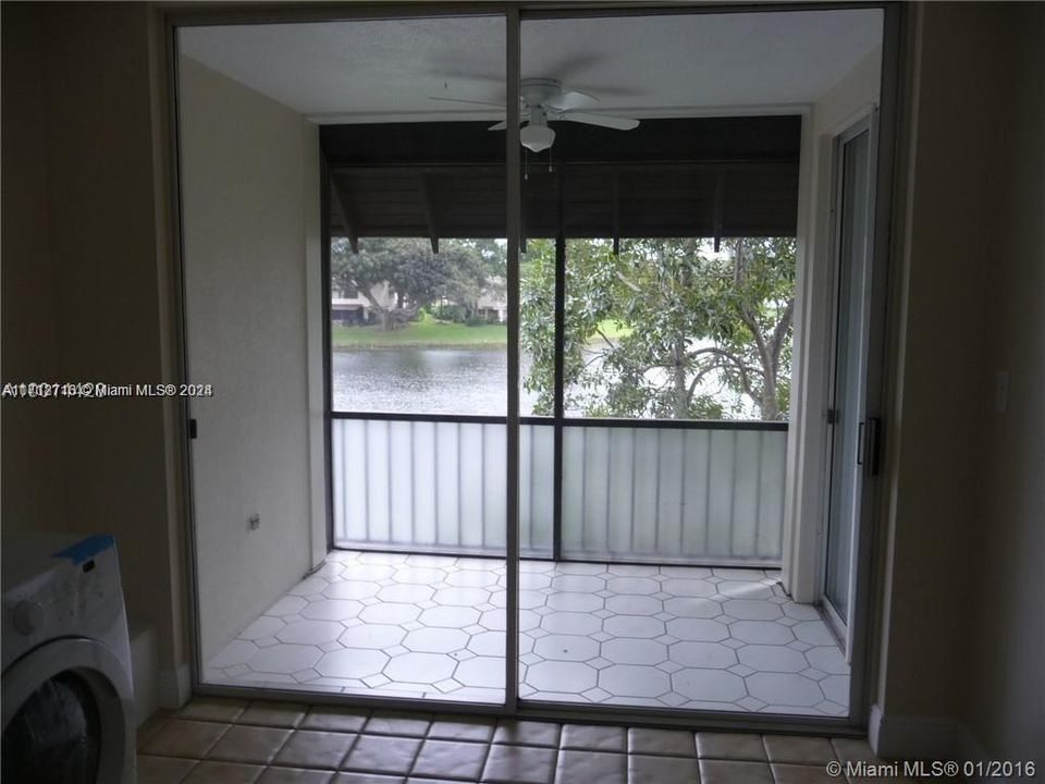 For Sale: $185,000 (2 beds, 2 baths, 1260 Square Feet)